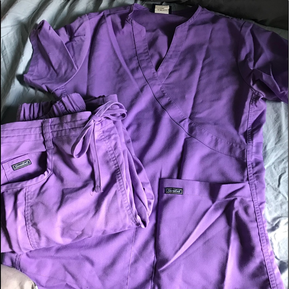 Scrub set.